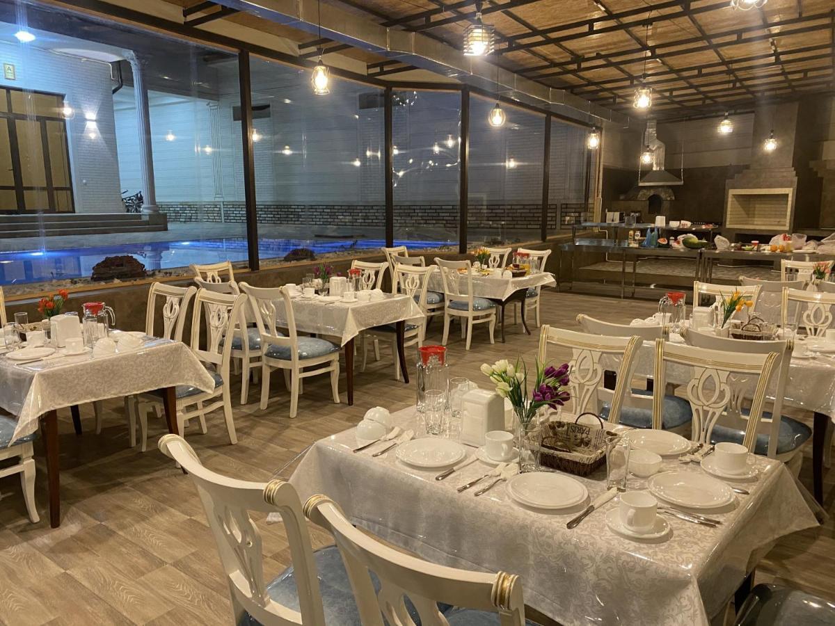 Grand Karavan Taschkent Exterior foto